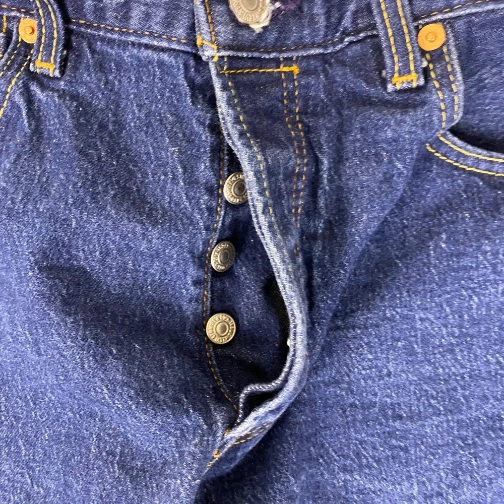 Levis Premium 501 93 Straight Jeans Men's 34x32 -Fit 34x30 Dark Blue Button Fly